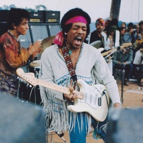 Jimi-Hendrix-Woodstock-1969