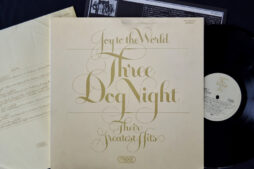 Three Dog Night - Joy To The World: Their Greatest Hits (Vinyl) [Original Japanese Pressing]